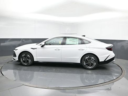 New 2026 Hyundai Sonata SEL FWD image 3