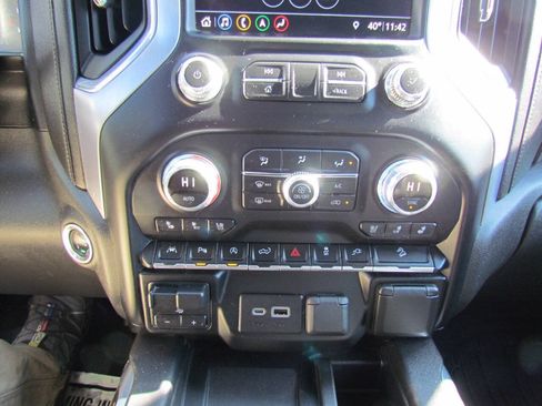 Used 2019 GMC Sierra 1500 SLT w/ SLT Premium Plus Package AWD/4WD image 20