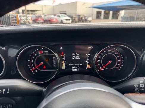 Used 2022 Jeep Wrangler Unlimited Rubicon w/ Trailer Tow Package image 20