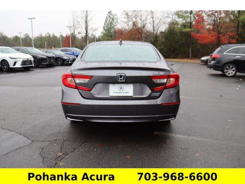 Used 2022 Honda Accord Touring image 6