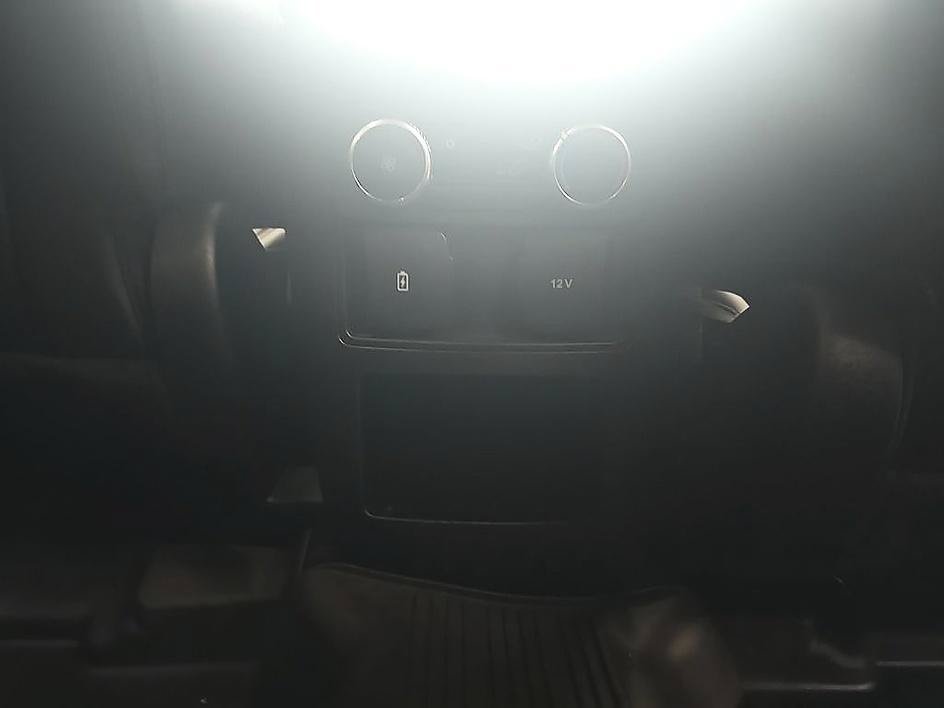 Used 2021 Ford Explorer XLT w/ Equipment Group 202A AWD/4WD image 34