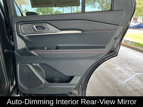 Used 2026 Ford Explorer ST-Line w/ ST-Line Street Pack RWD image 30