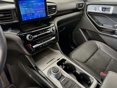 Used 2023 Ford Explorer ST-Line w/ Class IV Trailer Tow Package image 26