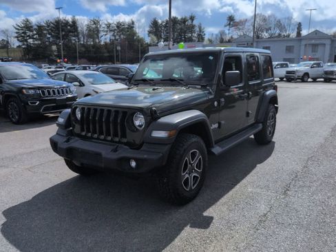 Used 2021 Jeep Wrangler Unlimited Sport S image 4