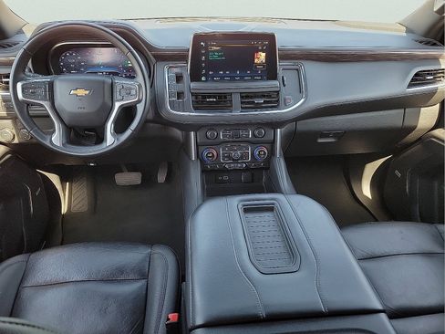 Used 2024 Chevrolet Tahoe LT RWD image 9