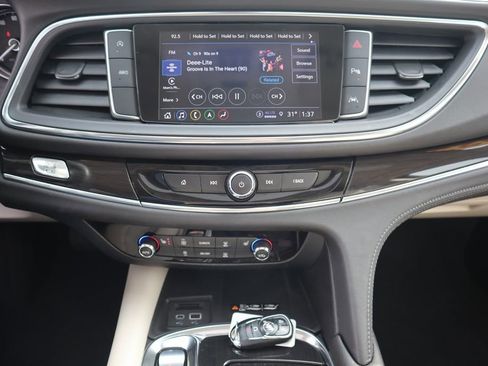 Used 2023 Buick Enclave Essence w/ Experience Buick Package image 23