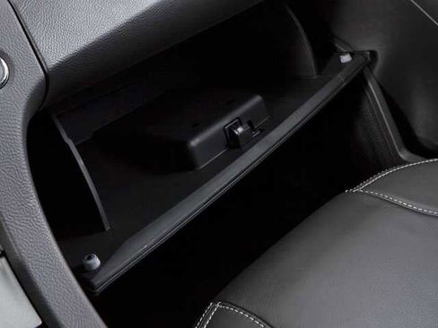 Used 2010 Ford Taurus Limited image 15