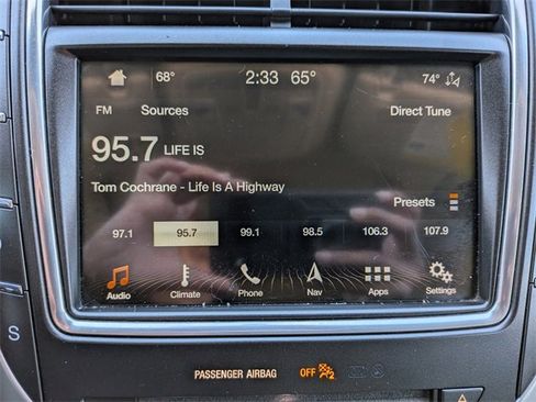 Used 2019 Lincoln Nautilus Select image 20