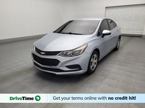Used 2017 Chevrolet Cruze LS image 1