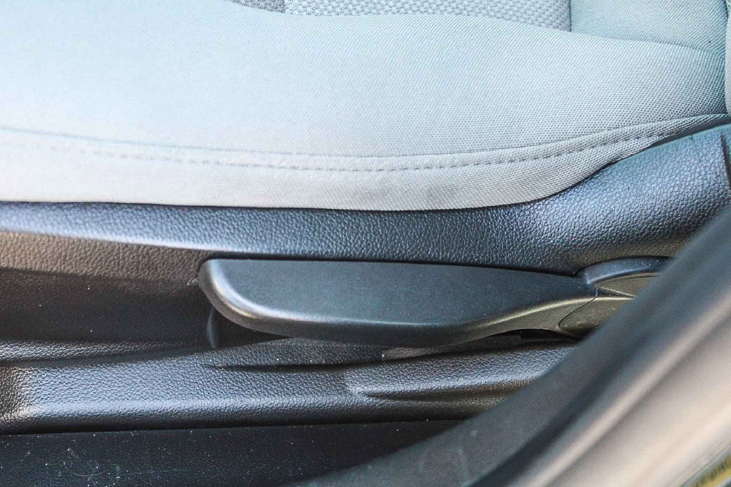Used 2014 Chevrolet Cruze LT w/ Technology Package FWD image 21