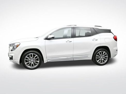 Used 2022 GMC Terrain Denali image 6
