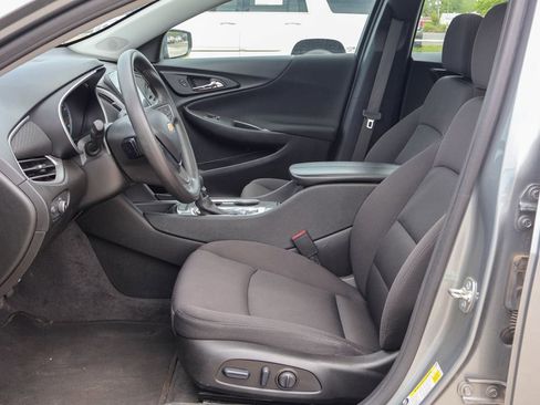 Used 2024 Chevrolet Malibu LT image 7