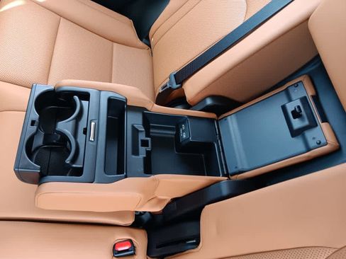 Used 2022 Lexus RX 350L Premium w/ Premium Package image 15