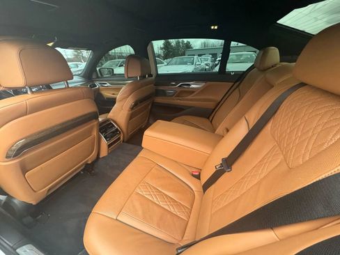 Used 2019 BMW 750i xDrive w/ Executive Package image 14