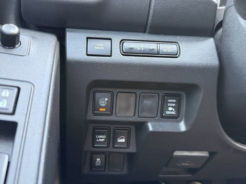 Used 2023 Nissan Frontier SV w/ SV Convenience Package AWD/4WD image 28