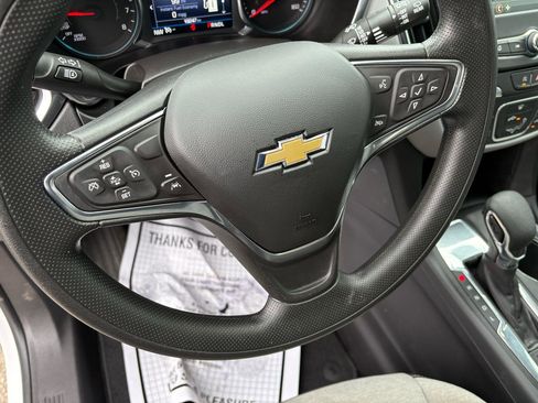 Used 2024 Chevrolet Equinox LS w/ LS Convenience Package image 13