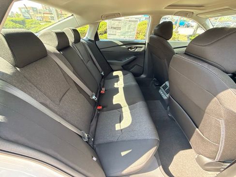 Certified 2025 Honda Accord SE image 37