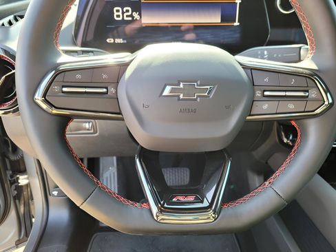 New 2025 Chevrolet Equinox EV RS image 11