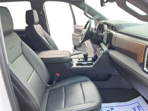 Used 2024 GMC Sierra 1500 Denali w/ Technology Package image 15