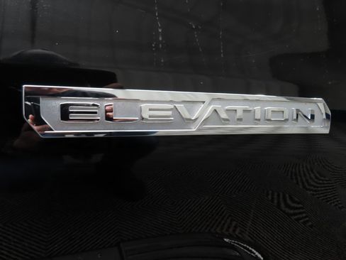 Used 2023 GMC Sierra 1500 Elevation image 45