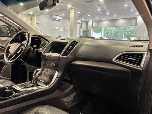 Used 2017 Ford Edge SEL w/ Equipment Group 201A FWD image 10