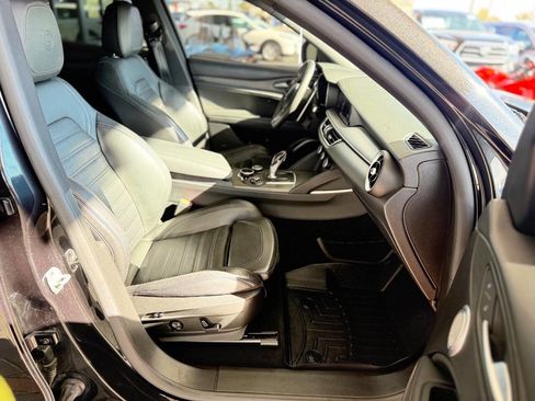Used 2018 Alfa Romeo Stelvio Ti Sport image 47