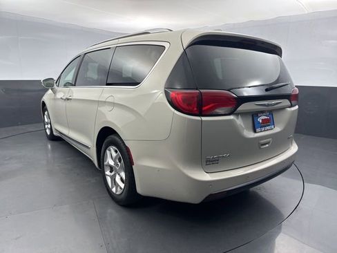 Used 2020 Chrysler Pacifica Limited w/ Advanced Safetytec Group image 5
