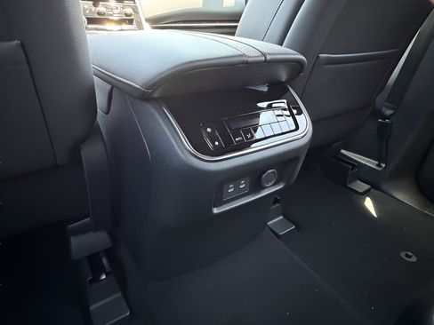 New 2026 Nissan Armada SL w/ Captain's Chari Seat Package RWD image 21