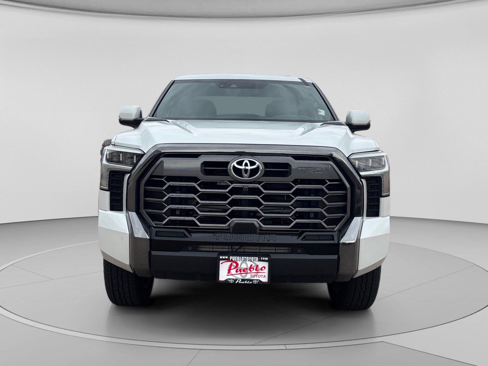 Used 2024 Toyota Tundra Platinum w/ TRD Off-Road Package AWD/4WD image 8