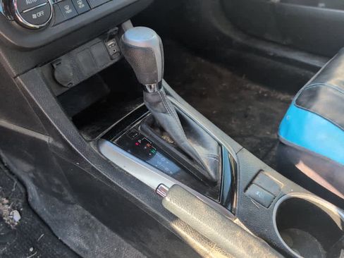 Used 2016 Toyota Corolla LE image 11