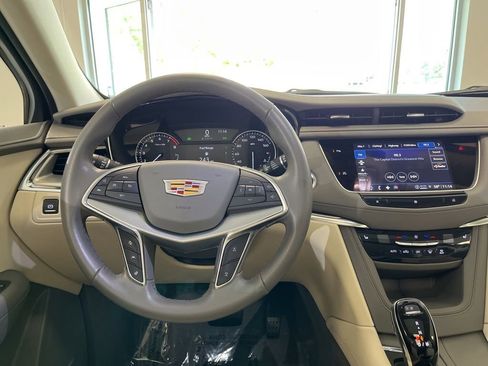 Used 2021 Cadillac XT5 Premium Luxury AWD/4WD image 19