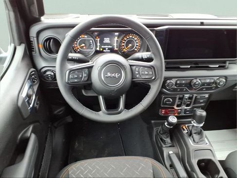 New 2026 Jeep Gladiator Mojave image 10