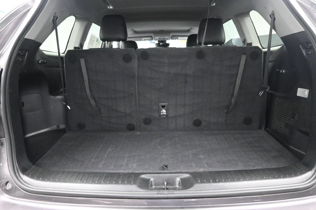 Used 2019 Toyota Highlander SE AWD/4WD image 12