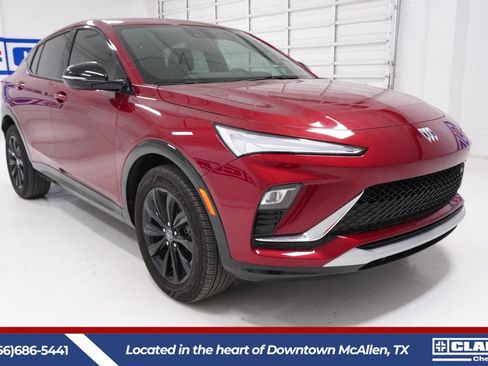 Used 2024 Buick Envista Sport Touring w/ Convenience II Package image 3