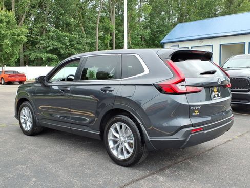 Certified 2024 Honda CR-V EX image 9