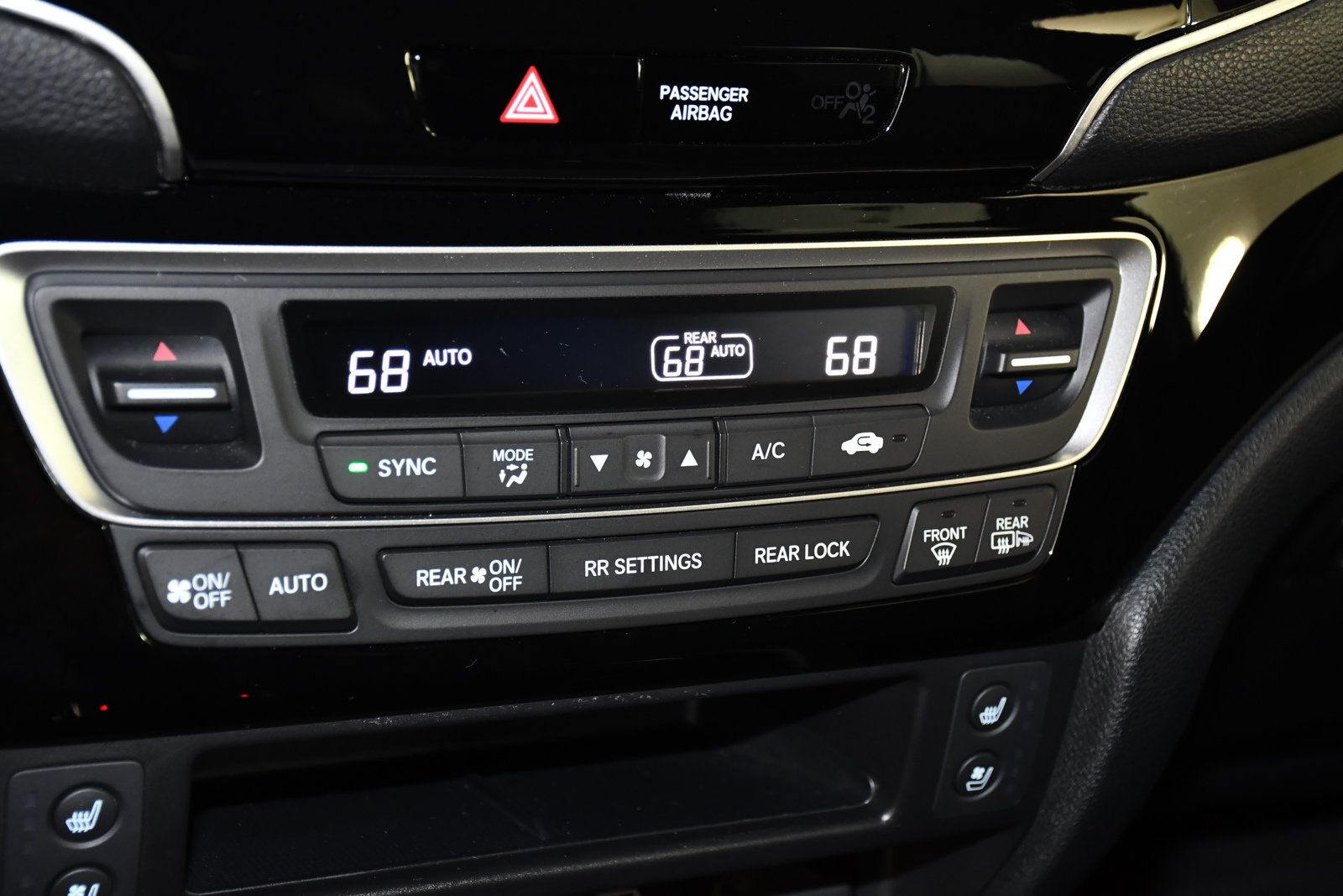 Used 2024 Honda Passport Black Edition image 29
