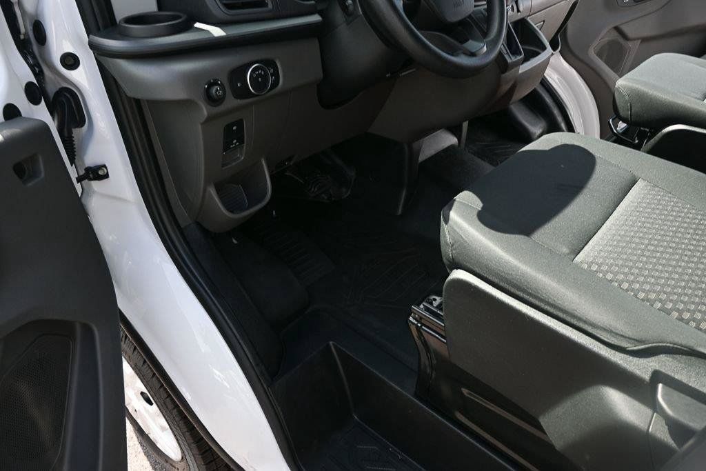 Used 2025 Ford Transit 250 Low Roof w/ Exterior Upgrade Package RWD image 7