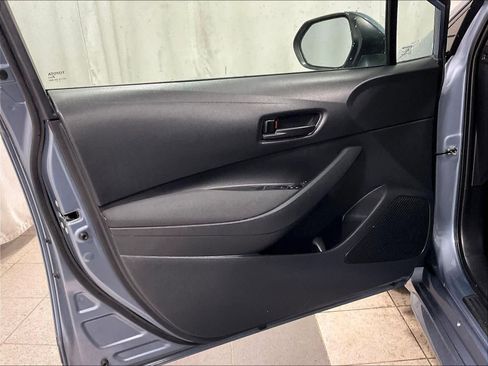 Used 2024 Toyota Corolla LE FWD image 9