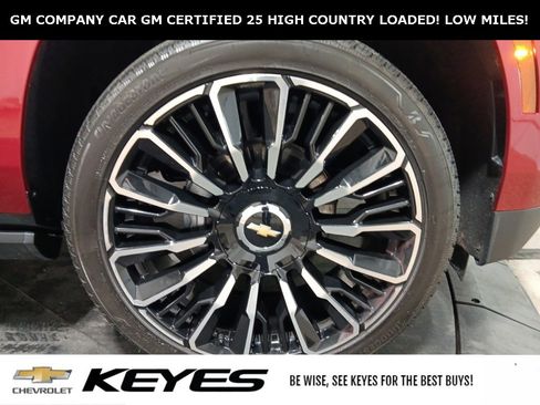 Certified 2025 Chevrolet Suburban High Country image 36