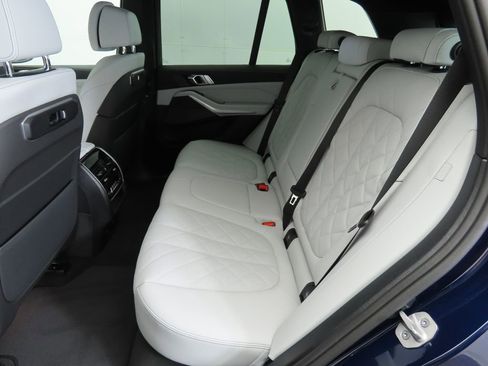 Used 2026 BMW X5 xDrive40i image 22