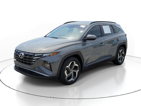 Used 2024 Hyundai Tucson SEL w/ Convenience Package image 3