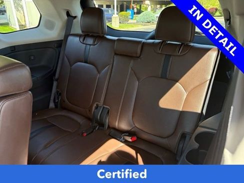 Certified 2025 Honda Pilot Elite image 17