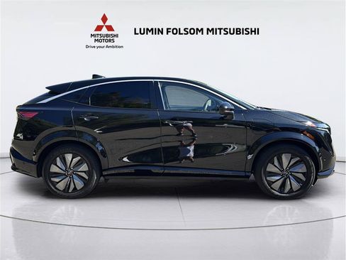 Used 2024 Nissan Ariya FWD image 6