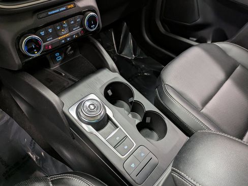 Used 2022 Ford Escape SEL w/ Technology Package image 14