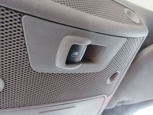 Used 2019 Ford F150 Lariat w/ Equipment Group 502A Luxury AWD/4WD image 56