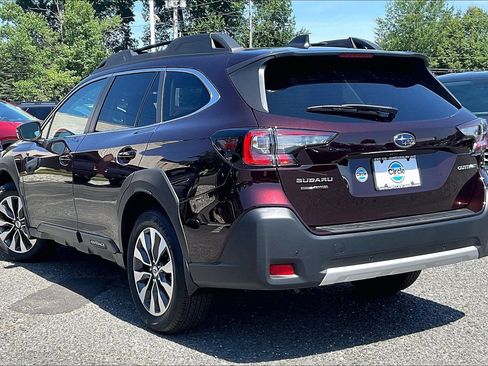 Certified 2025 Subaru Outback Limited AWD/4WD image 12