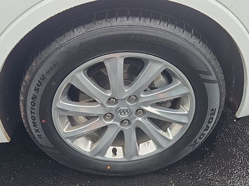 Used 2020 Buick Envision Essence FWD image 31