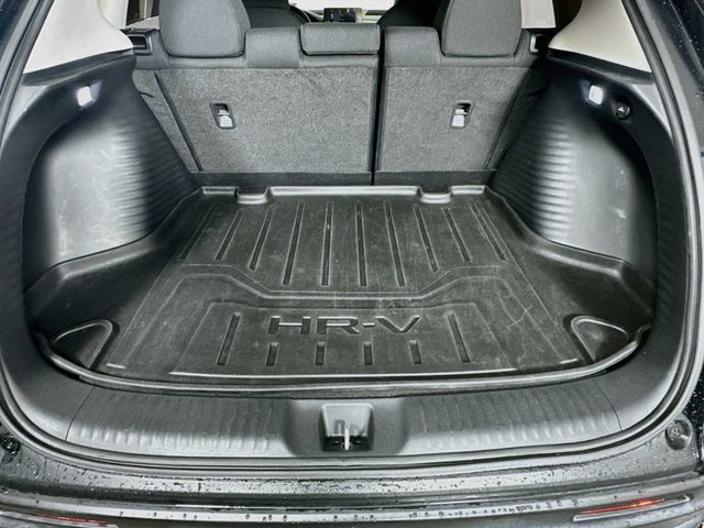 Used 2023 Honda HR-V LX image 25