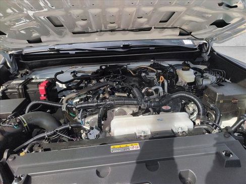 Used 2025 Toyota Tacoma TRD Off-Road image 17