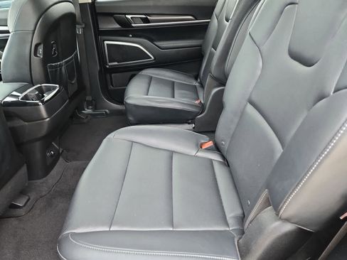 Certified 2024 Kia Telluride S w/ S Sunroof Package AWD/4WD image 18